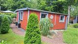 Bungalow Wohnwagen Mobilheim Ansicht auf dem Ostsee Campingplatz